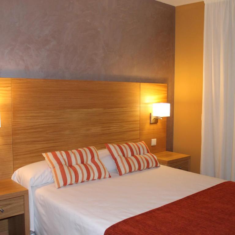 Hotel Carmen - Oferta Romántica - Habitación Doble - 1 o 2 camas - 2