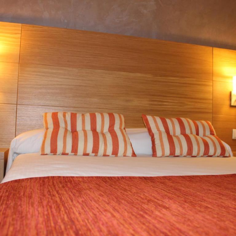 Hotel Carmen - Oferta Romántica - Habitación Doble - 1 o 2 camas - 3