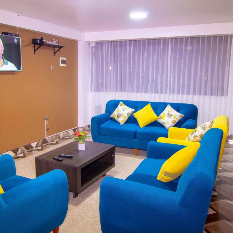 Departamentos KIRI para familias o empresas que viajan en grupo cerca al Aeropuerto Juliaca, con agua caliente - Apartment with Terrace - 1