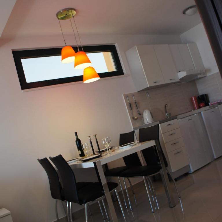 Apartments Adriatico - Apartment with Sea View - 6