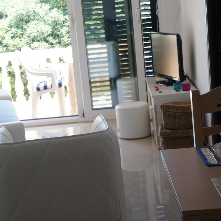 Apartments Adriatico - Apartment with Sea View - 8