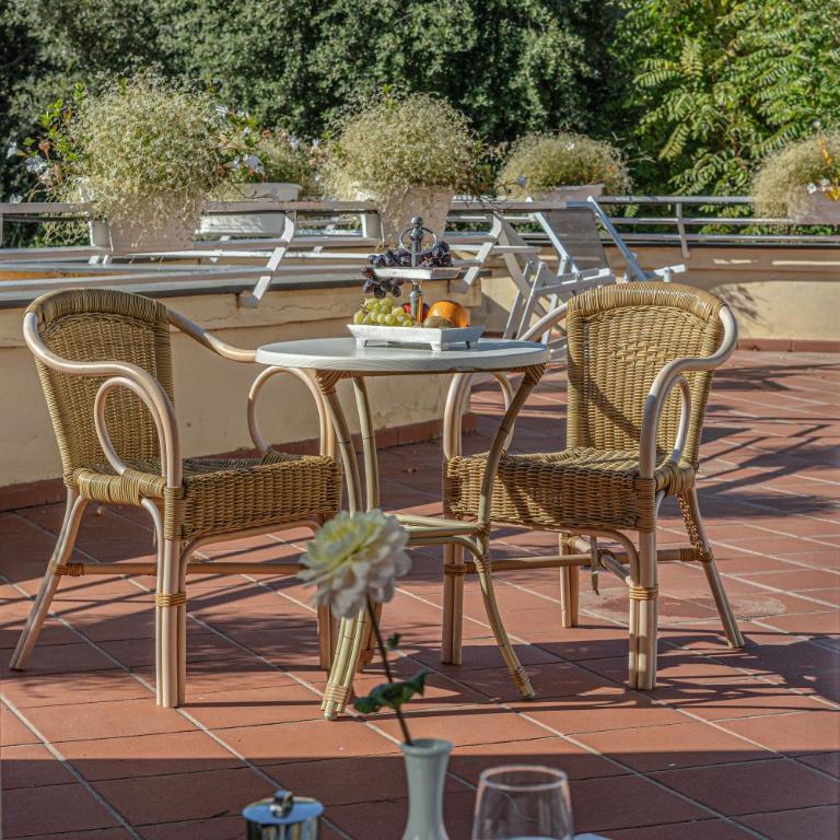 Hotel Capri - Junior Suite with Garden View - 1