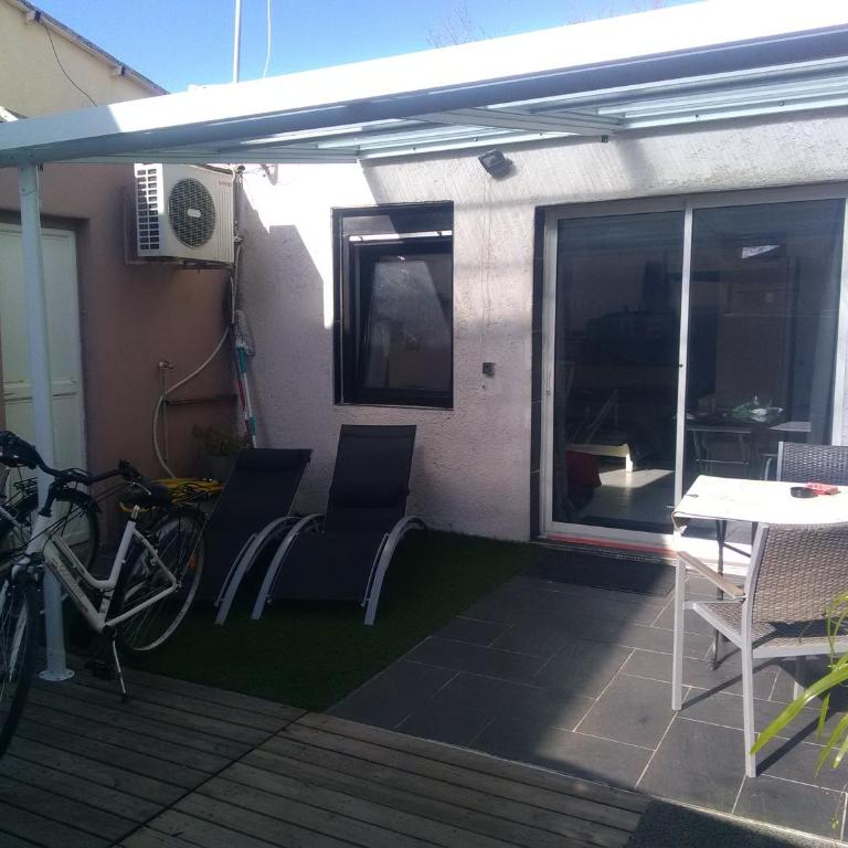 Studios - Bord de Plage - Maison de Vacances - 6