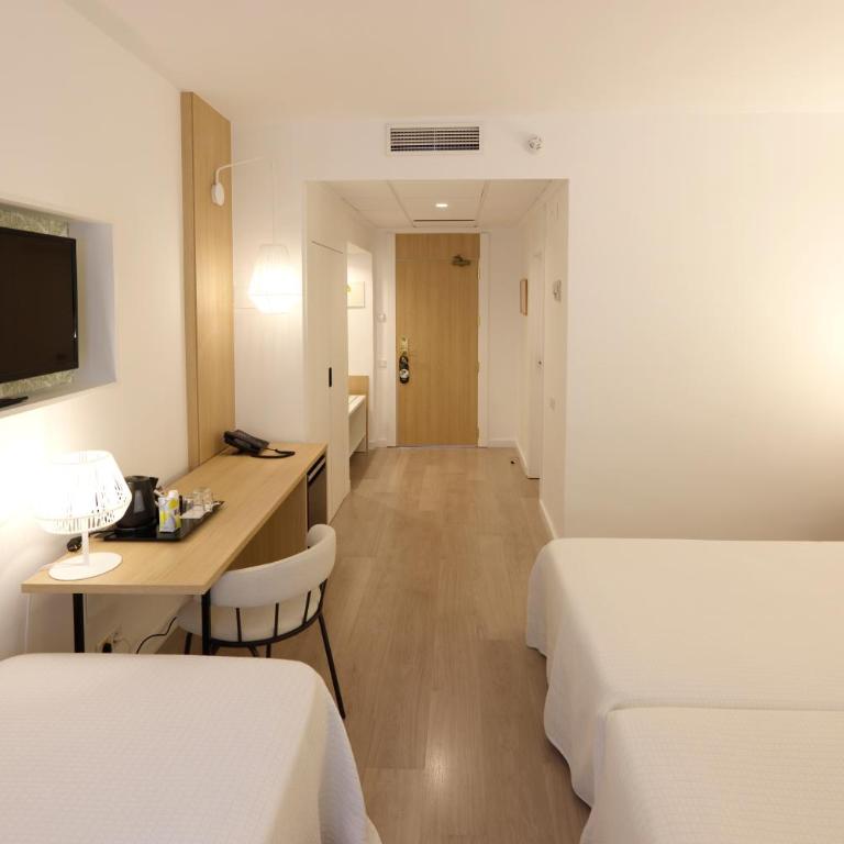 Sercotel Carlos III - Habitación Triple - 3