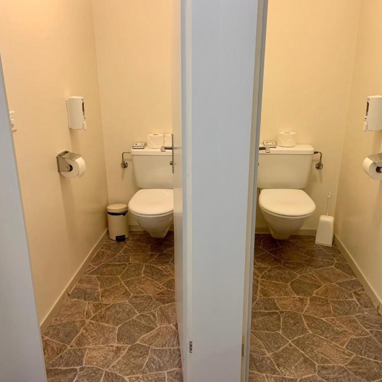 5th Floor Basic Rooms - shared bathrooms - (5th Floor) Single Room with Shared Bathroom - 7