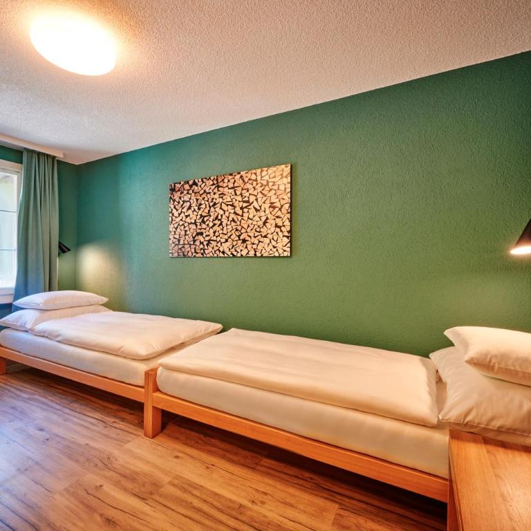 5th Floor Basic Rooms - shared bathrooms - (5th Floor) Twin Room with Shared Bathroom - 6