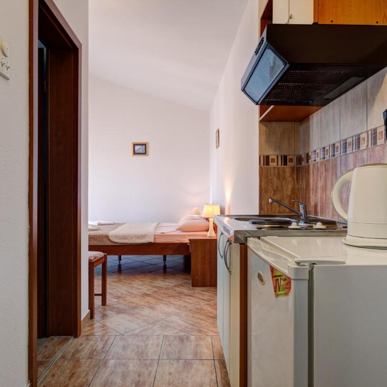 Villa Savovic - Studio with Sea View - 3