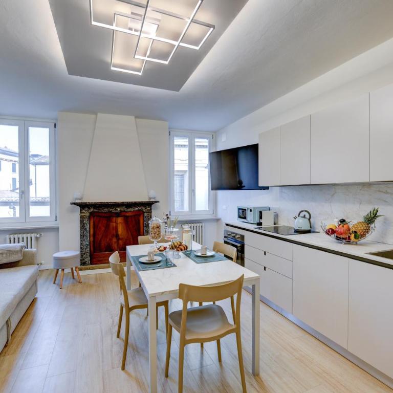 Apa Dom Downtown Family Apartment DesenzanoLoft Official Partner Homes & Villas by Marriott Bonvoy - Appartamento con 2 Camere da Letto - 6