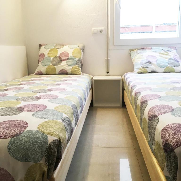 Apartamento céntrico y renovado, 100m de la playa - Two-Bedroom Apartment - 8