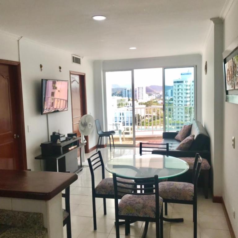 Edificio Excalibur - Two-Bedroom Apartment - 12