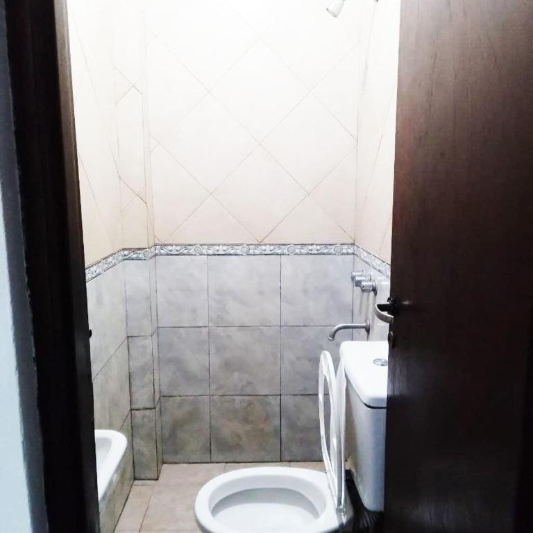 Family Hause - Three-Bedroom House - 12