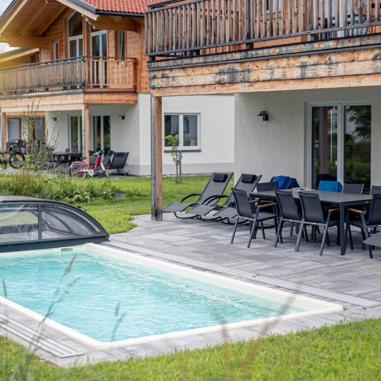 Chalet in Inzell with Pool & Alpine Views - Chalet mit 3 Schlafzimmern - 17