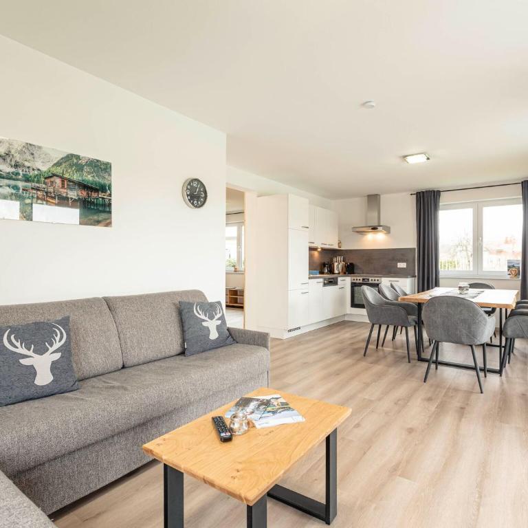 Chalet in Inzell with Pool & Alpine Views - Chalet mit 3 Schlafzimmern - 20