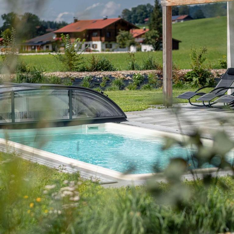 Chalet in Inzell with Pool & Alpine Views - Chalet mit 3 Schlafzimmern - 18