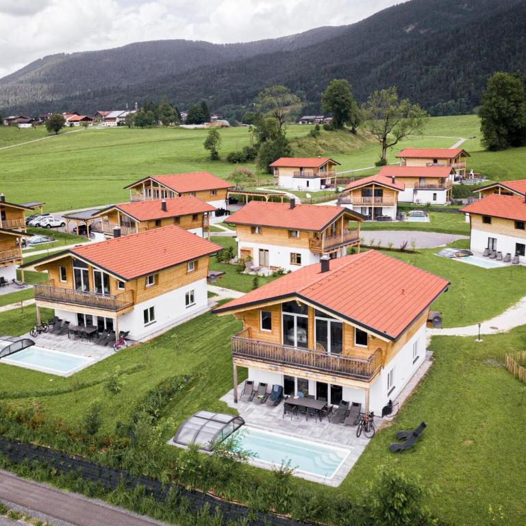 Chalet in Inzell with Pool & Alpine Views - Chalet mit 3 Schlafzimmern - 11