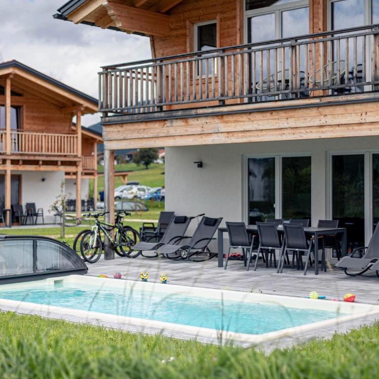 Chalet in Inzell with Pool & Alpine Views - Chalet mit 3 Schlafzimmern - 16