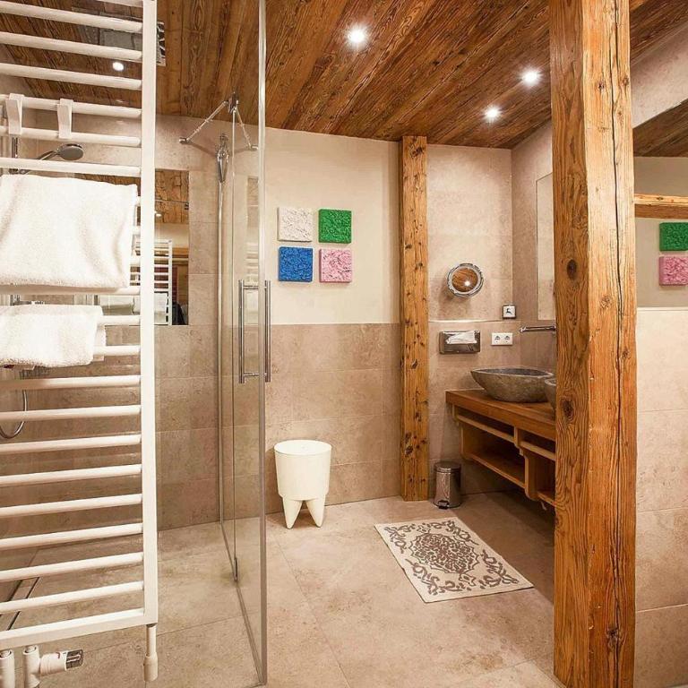 Chalet in Königsleiten with Mountain Views & Spa - Superior Chalet - 4
