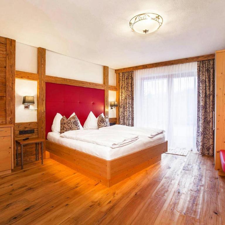 Chalet in Königsleiten with Mountain Views & Spa - Superior Chalet - 23