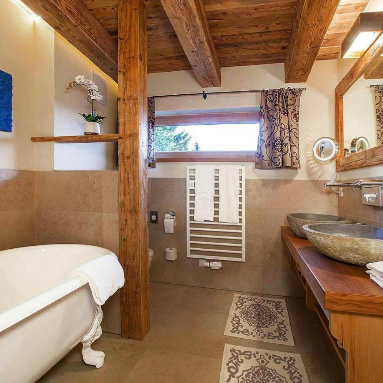 Chalet in Königsleiten with Mountain Views & Spa - Superior Chalet - 6