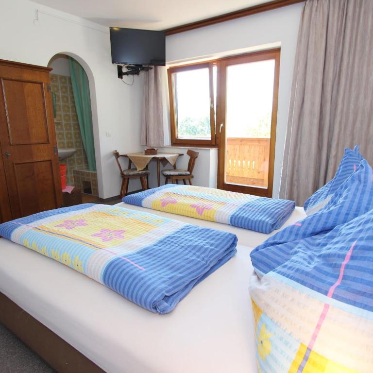 Apartment in Maishofen near Ski Slopes - Apartment mit 4 Schlafzimmern - 6