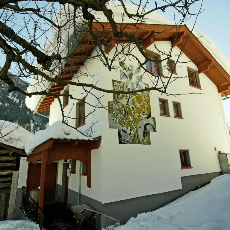 Holiday Home in Kappl near Ski Lift - Ferienhaus mit 6 Schlafzimmern - 3