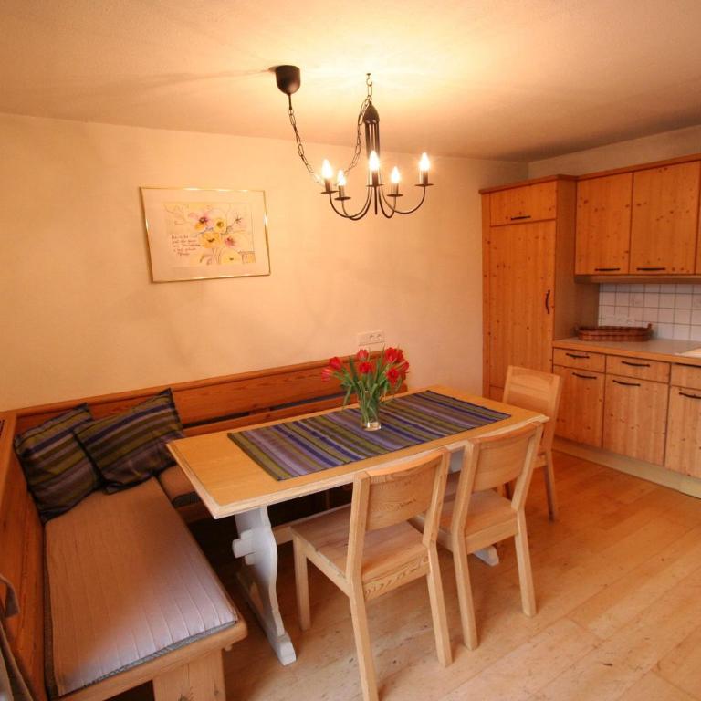 Chalet in Hopfgarten near Ski Lift - Apartment mit 7 Schlafzimmern - 3