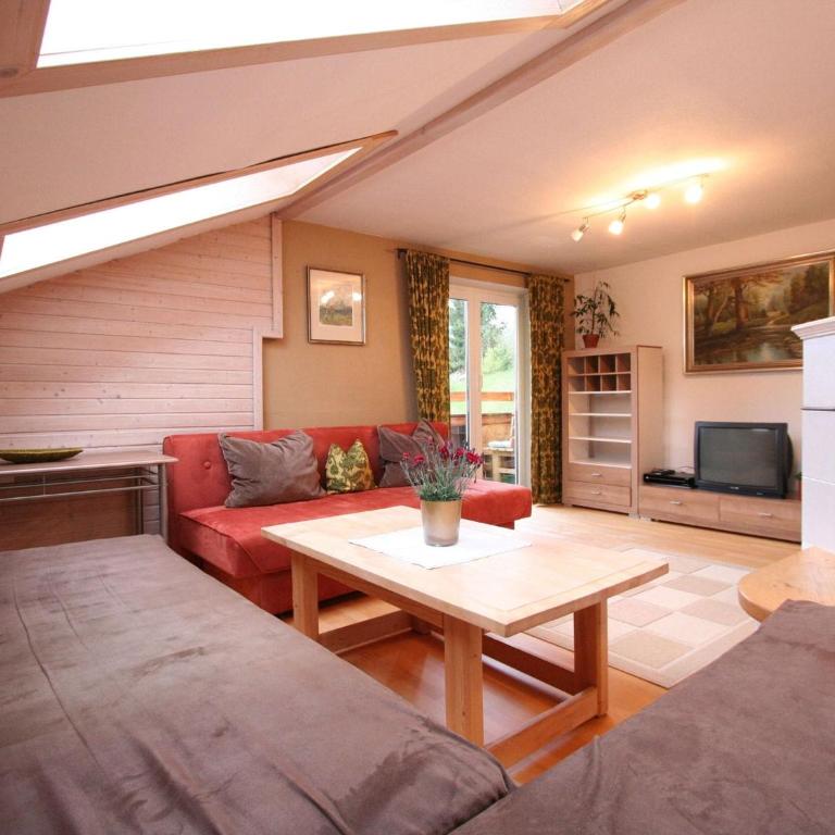 Chalet in Hopfgarten near Ski Lift - Apartment mit 7 Schlafzimmern - 7