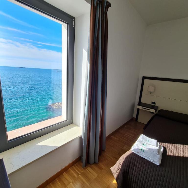 Baja delle Sirene - Apartment with Sea View - 1