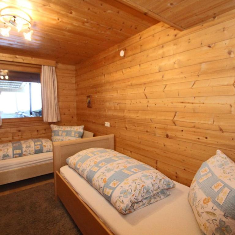 Apartment in Kaltenbach near Ski Lift - Three-Bedroom Apartment - 16