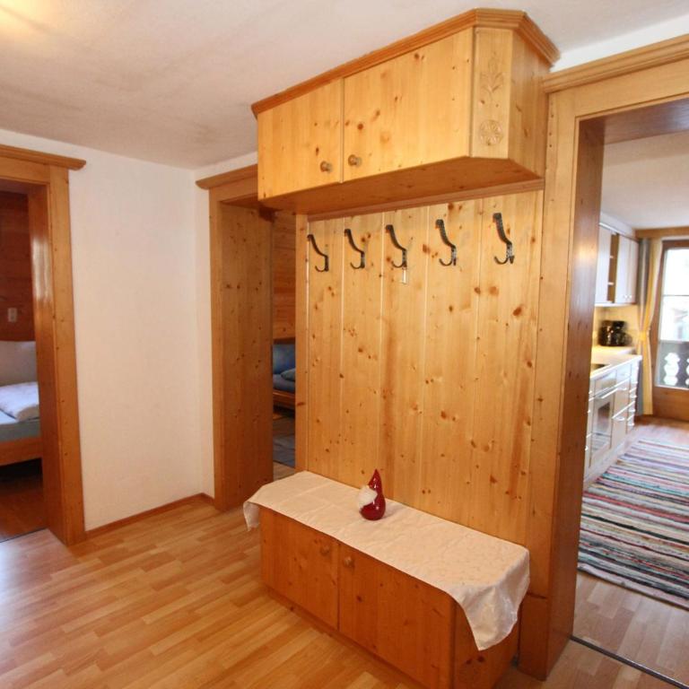 Apartment in Kaltenbach near Ski Lift - Three-Bedroom Apartment - 15