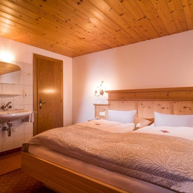 Appartements Metzgerhof - Doppelzimmer mit Dusche - 4