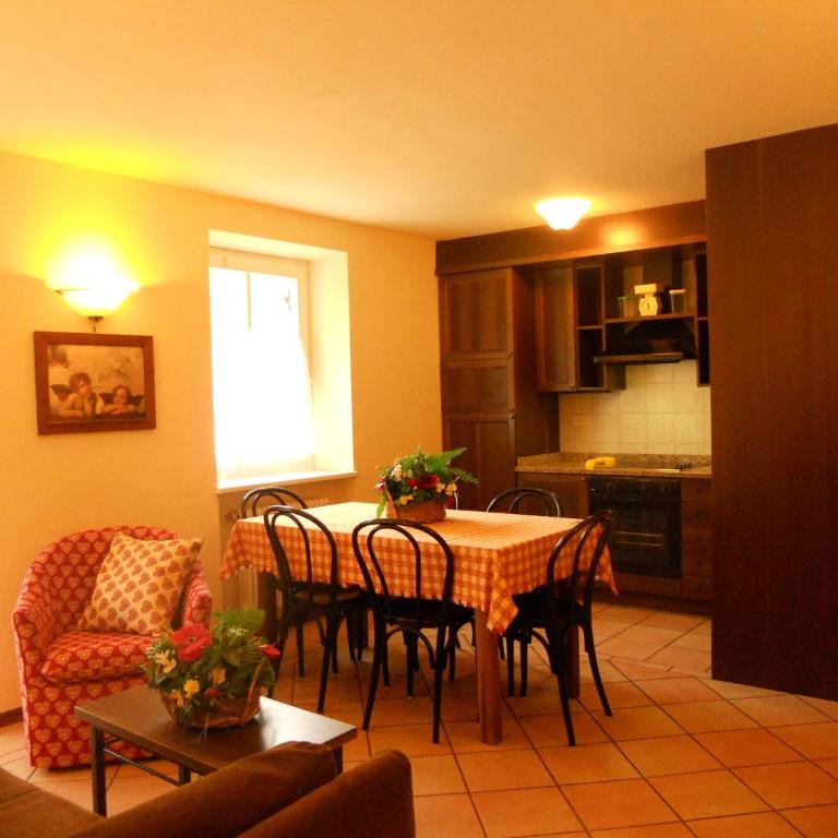 Residence Villa Avisio - Appartamento con 2 Camere da Letto e Balcone - 7