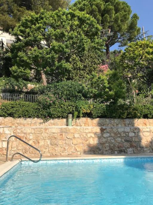 French Riviera - 3 pièces, vue mer et piscine - Appartement 2 Chambres - 54