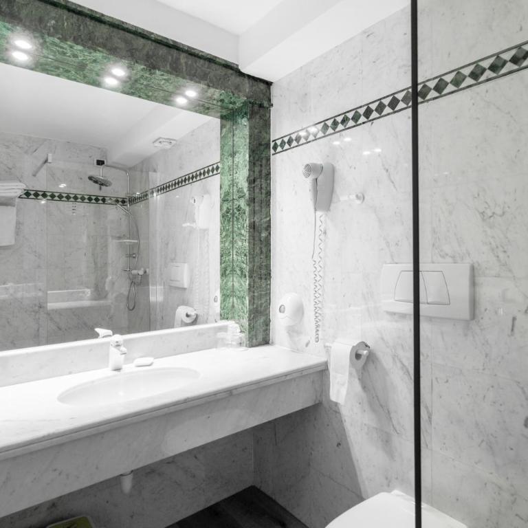 Negritella Sweet Hotel - Camera Standard Comfort Comunicante - 3