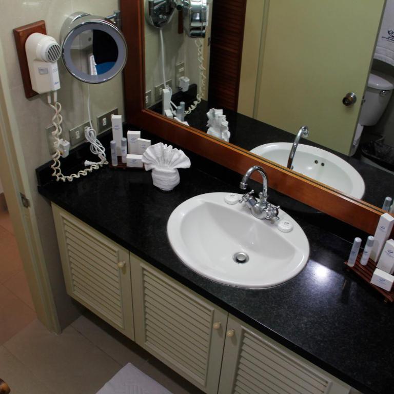 HOTEL ALTAMIRA SUITES - One-Bedroom Suite - 4