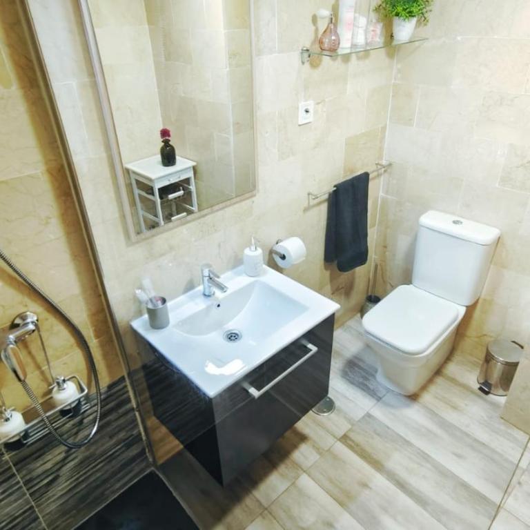 Hola Madrid Alojamiento Temporal - One-Bedroom Apartment - 19