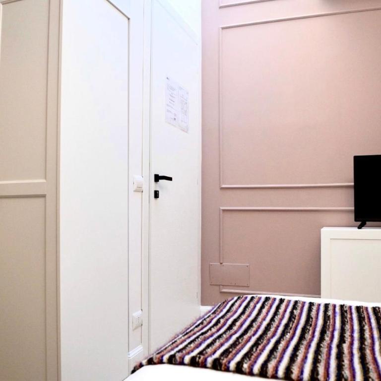 Guest House Dema Vatican Suites - Camera Matrimoniale Deluxe con Doccia - 4