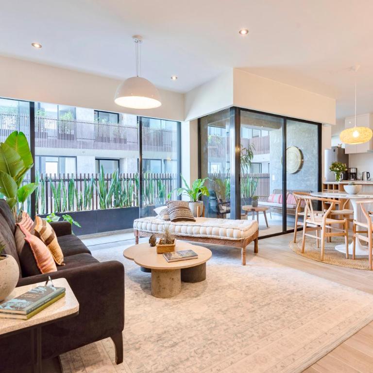 ✶ Maras Residence ✶ LUXURY Rooftop Pool & Grill - Three-Bedroom Apartment - 1
