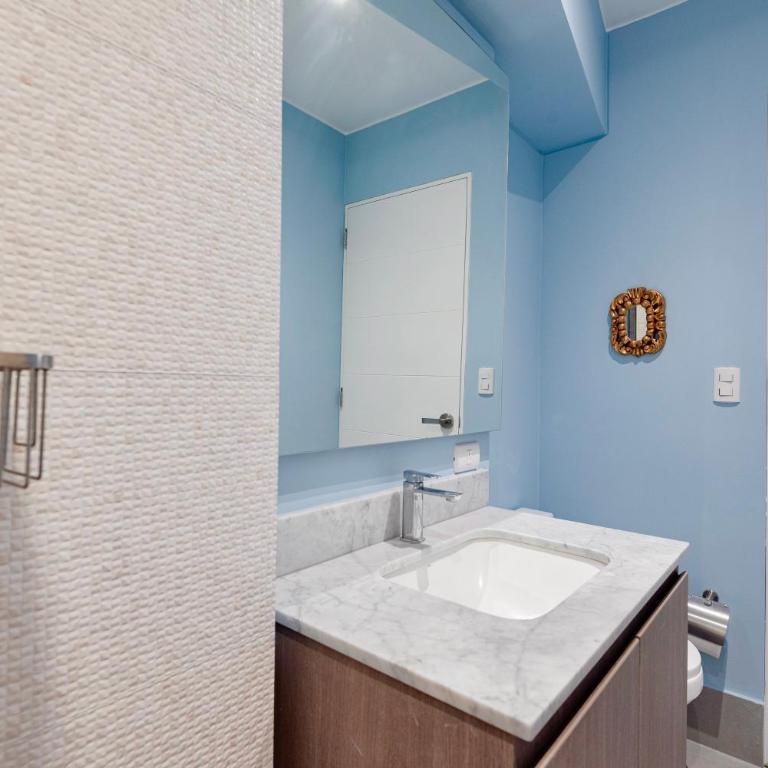 ✶ Maras Residence ✶ LUXURY Rooftop Pool & Grill - Three-Bedroom Apartment - 15