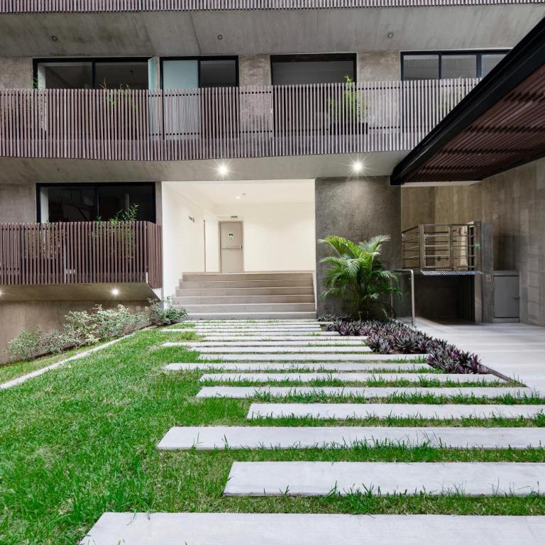 ✶ Maras Residence ✶ LUXURY Rooftop Pool & Grill - Three-Bedroom Apartment - 64