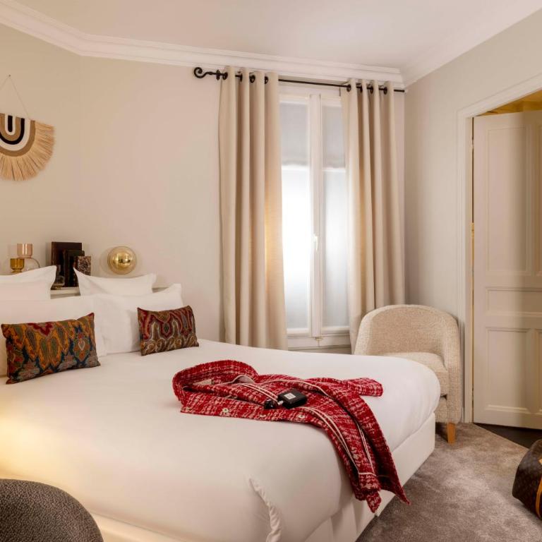 Hôtel de Banville - Chambre Double ou Lits Jumeaux Supérieure - 1