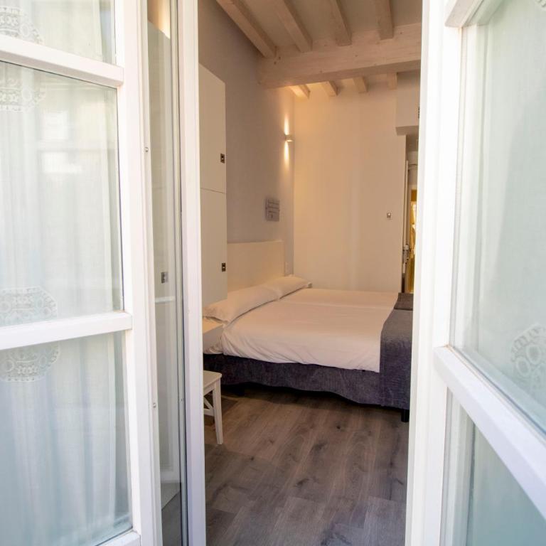 Alda San Bieito - Habitación Doble con balcón - 7