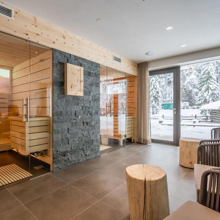 Chalet in Saalbach near Ski Lift and Sauna - Chalet - 6