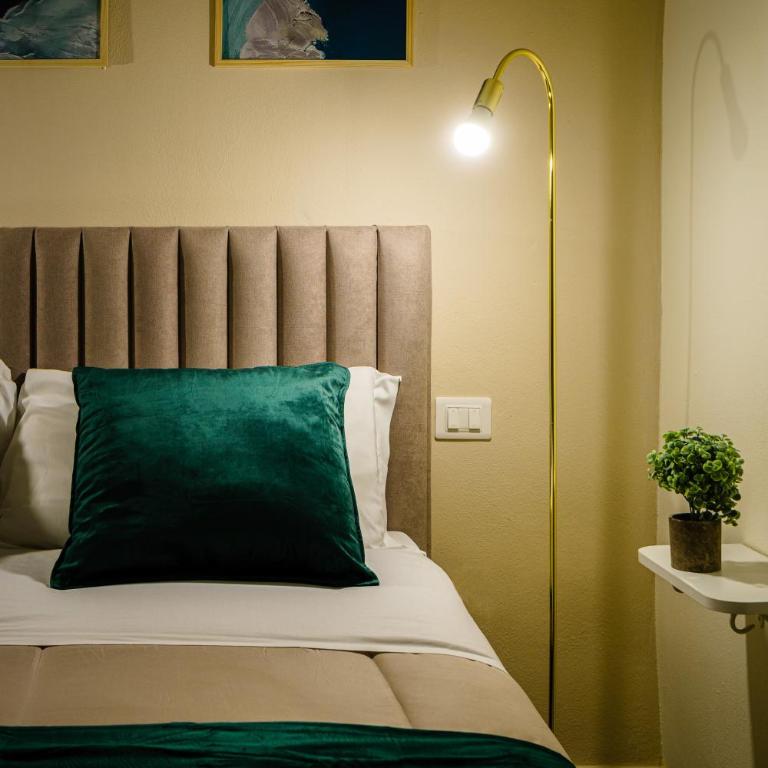 Oisife Apartments - Deluxe Double Studio - 1
