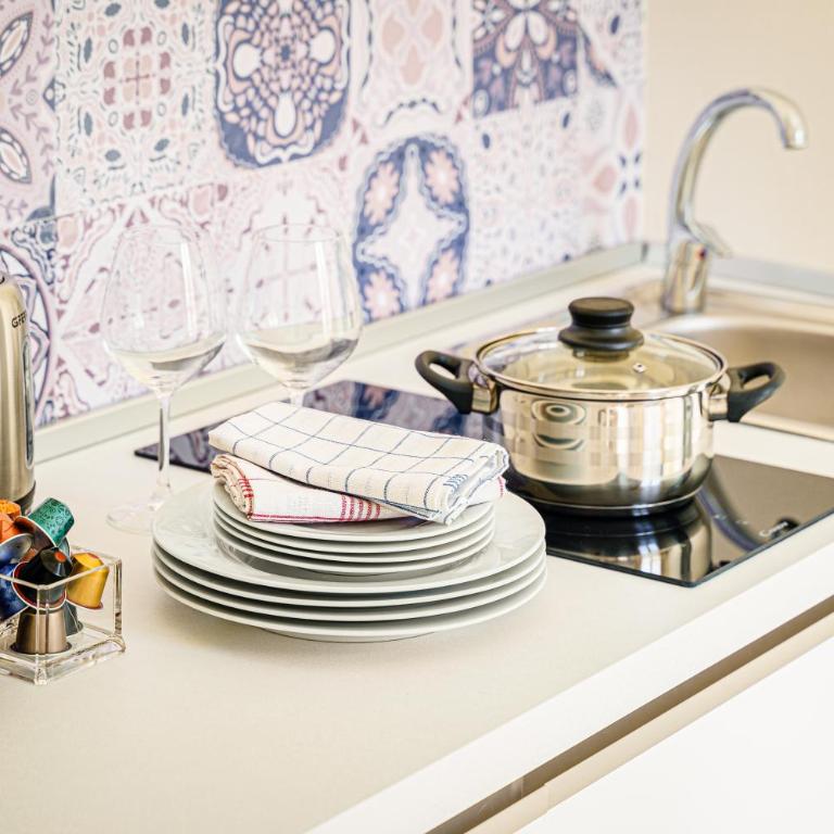Oisife Apartments - Deluxe Double Studio - 2