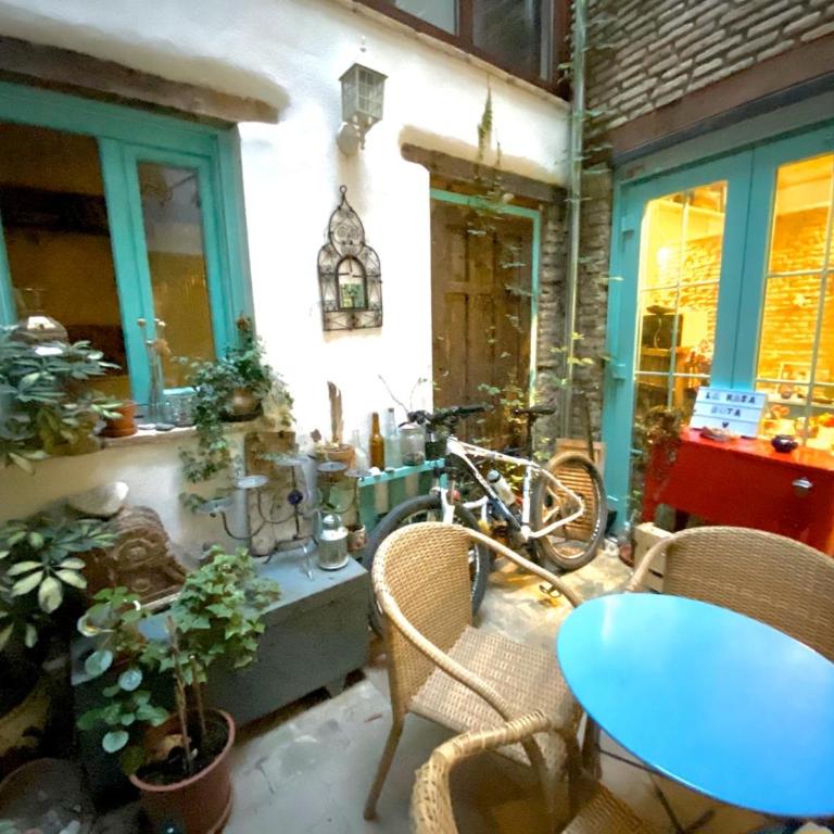 La Casa Rota de Granada - Four-Bedroom House - 14