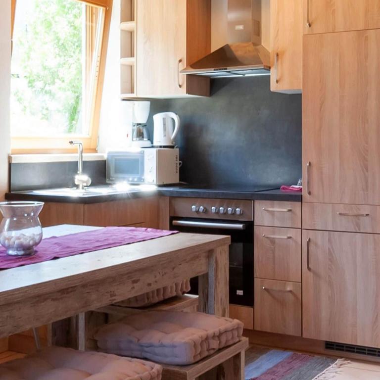 Apartment with garden near hiking trails - Two-Bedroom Apartment - 10