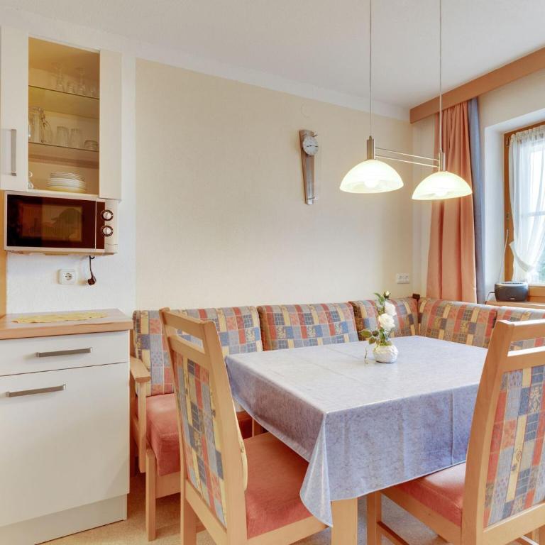Apartment in Hainzenberg near Ski Lift - Apartment mit 2 Schlafzimmern - 7