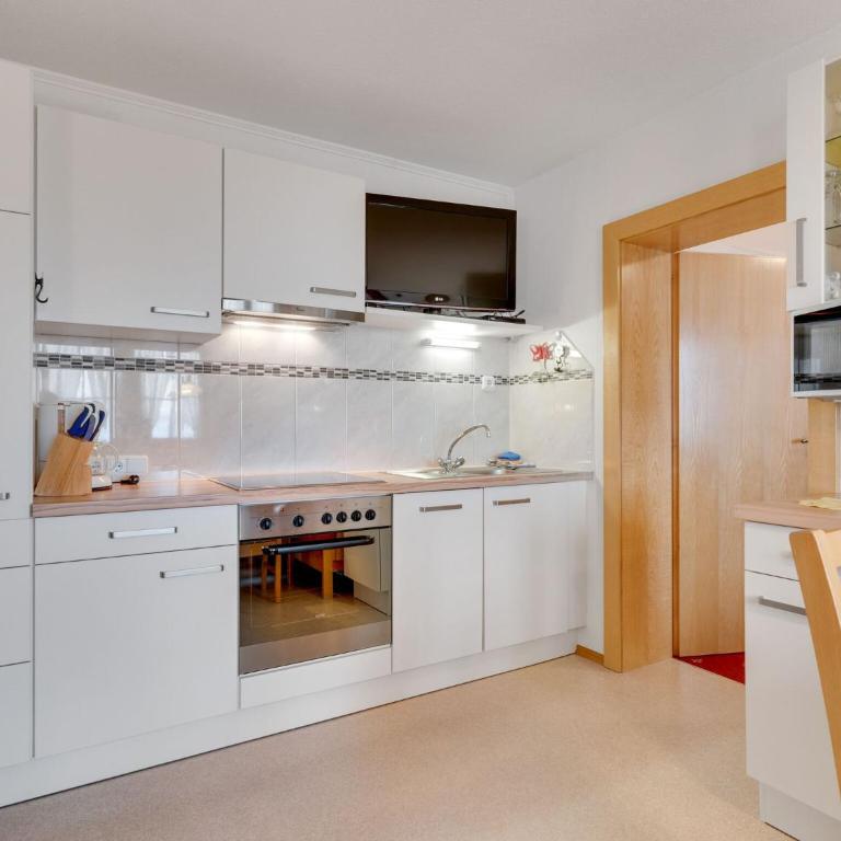 Apartment in Hainzenberg near Ski Lift - Apartment mit 2 Schlafzimmern - 3