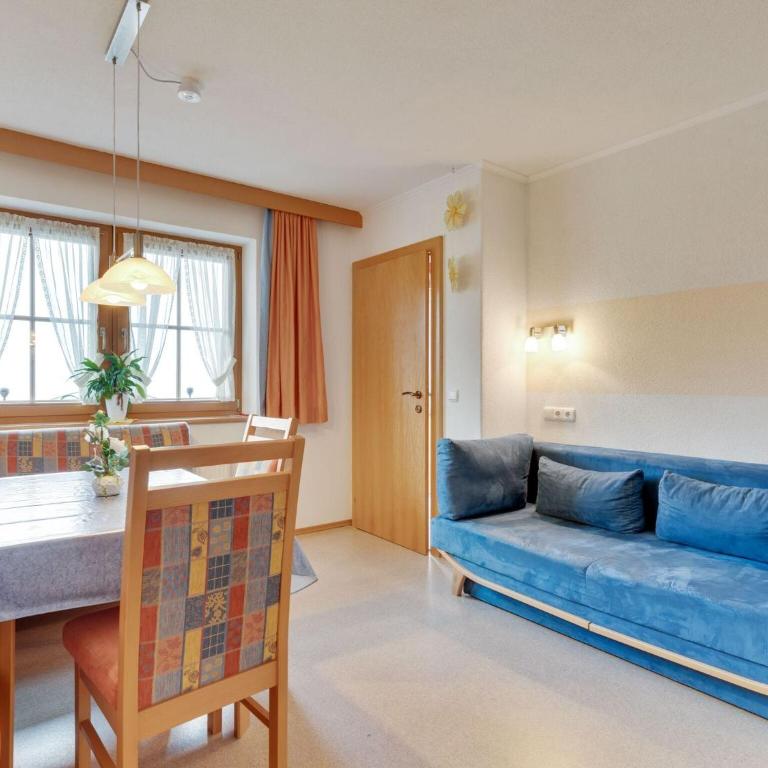 Apartment in Hainzenberg near Ski Lift - Apartment mit 2 Schlafzimmern - 2
